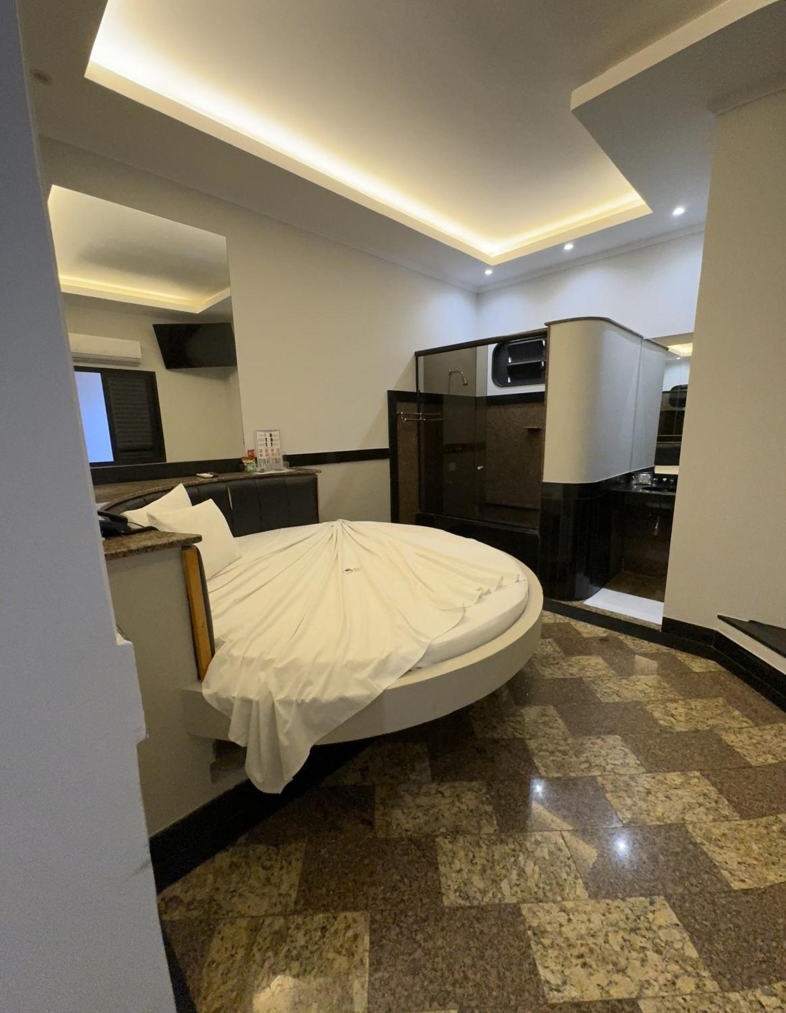 Village Motel Ribeirão Preto Екстериор снимка