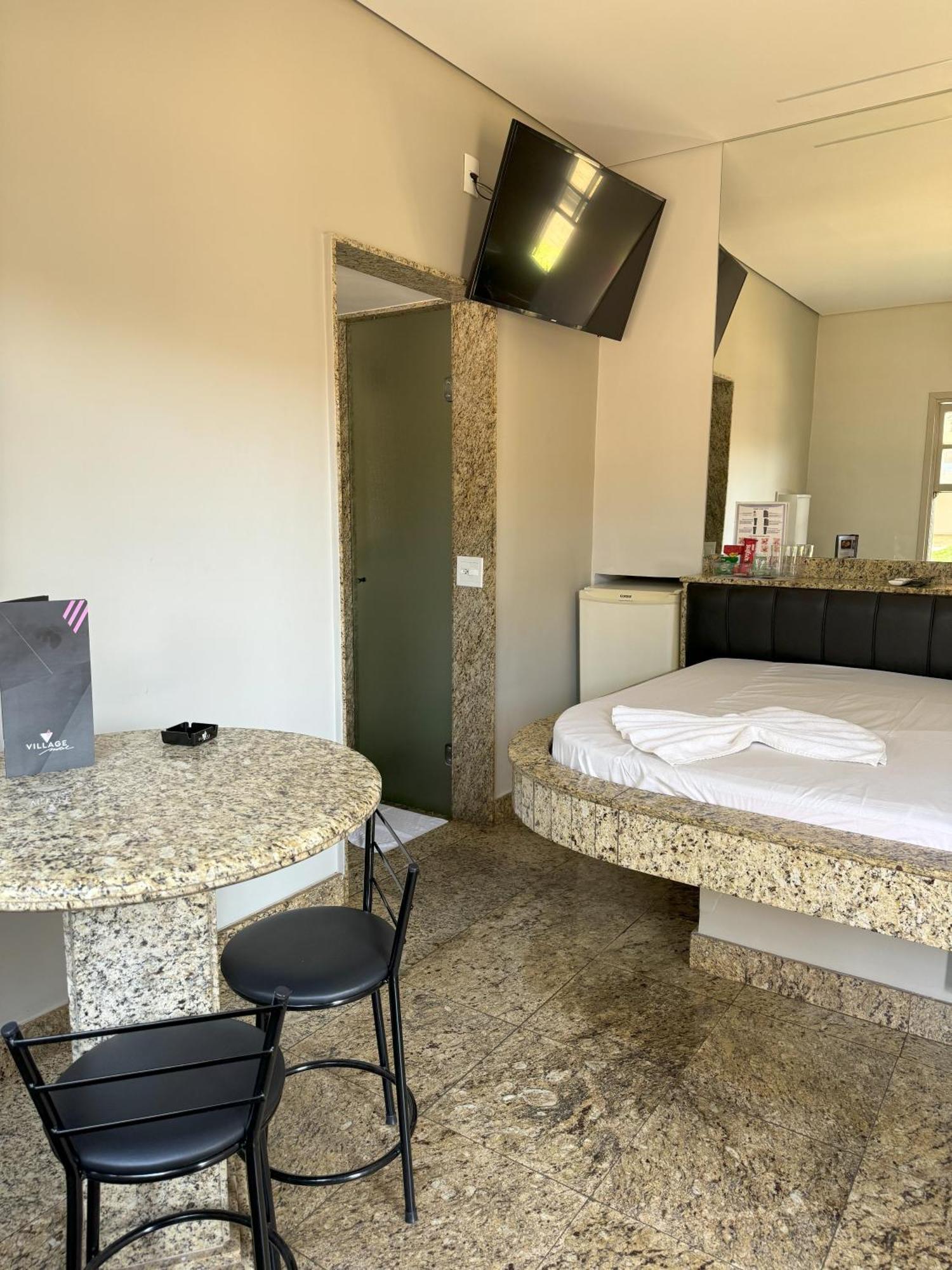 Village Motel Ribeirão Preto Екстериор снимка